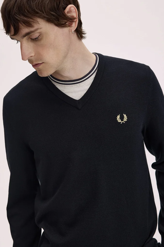 Свитер Fred Perry Classic V-Neck Jumper