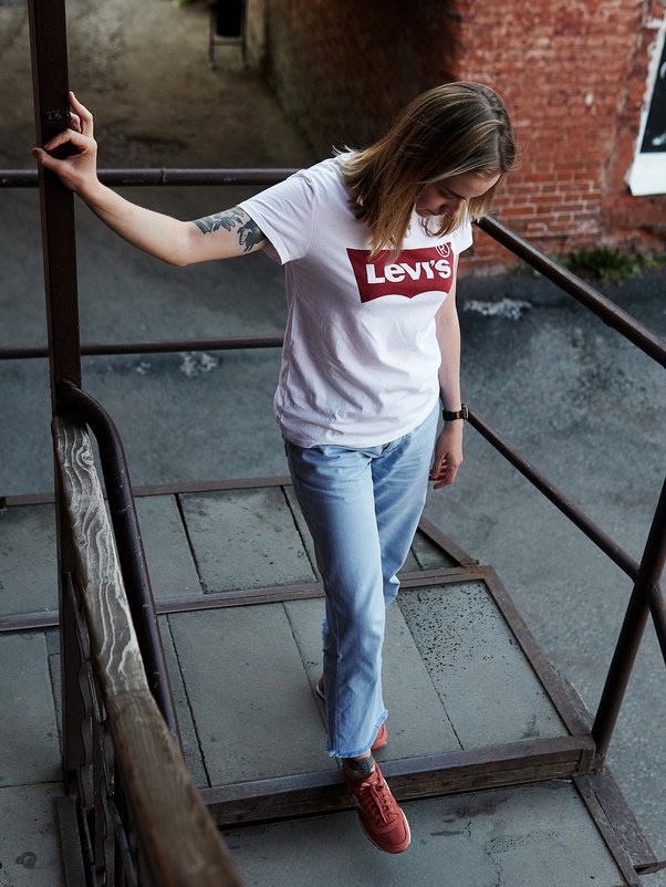 Женская футболка Levi's The Perfect Tee Batwing Bright White