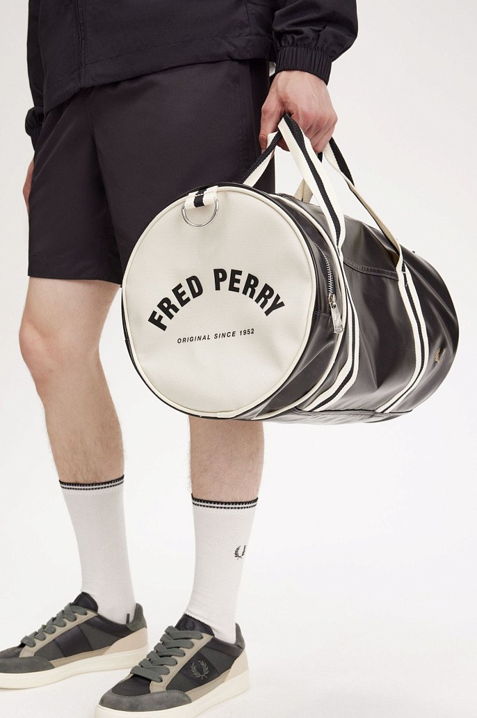 Сумка Fred Perry Classic Barrel Bag