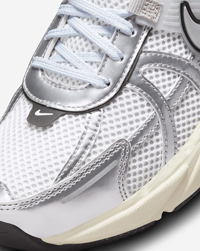 Кроссовки женские Nike V2K Run Summit White