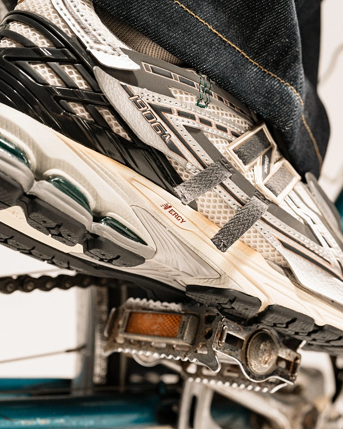 Кроссовки New Balance 1906A M1906AD