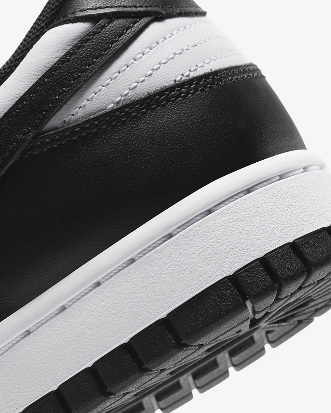 Кроссовки Nike Dunk Low Retro White/White/Black