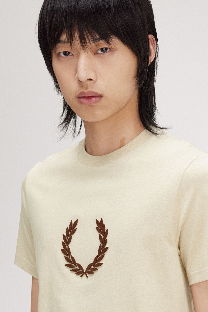 Футболка Fred Perry Textured Laurel Wreath T-Shirt