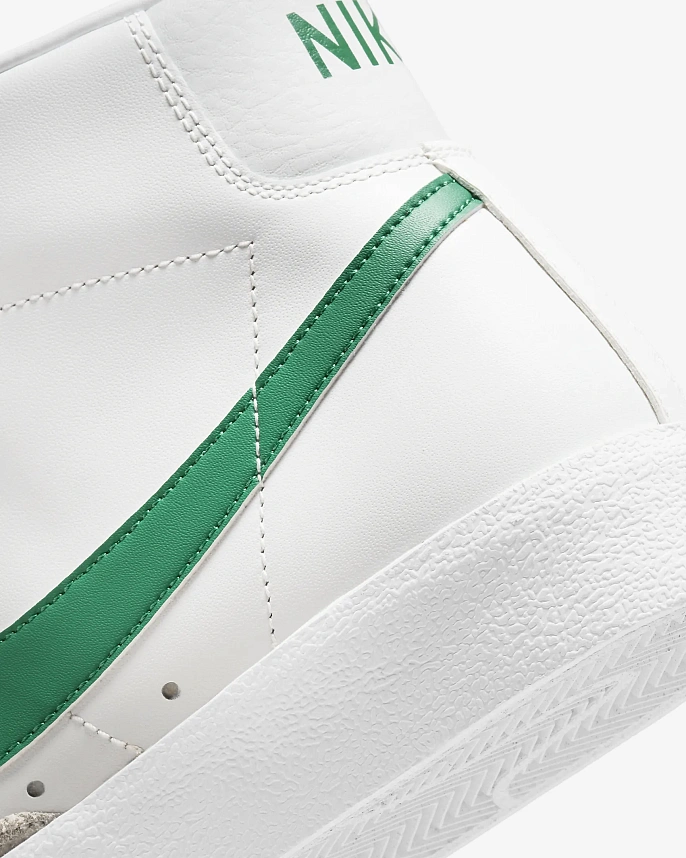 Кроссовки Nike Blazer Mid '77 Vintage Summit White/Photon Dust/White/Malachite