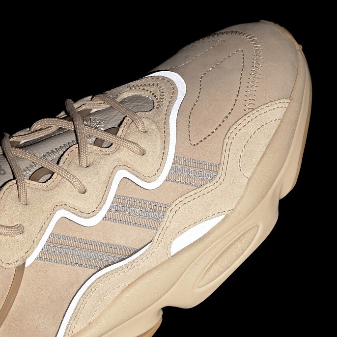 Кроссовки adidas Originals Ozweego Pale Nude/Light Brown/Solar Red